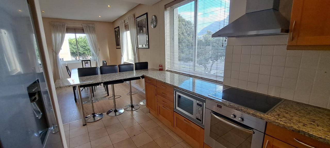 V&A Waterfront Marina Family Apartment 201 Altmore كيب تاون المظهر الخارجي الصورة